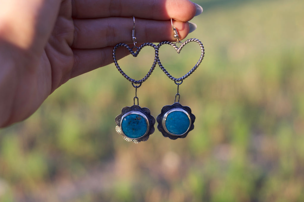 Cutie Butt Earrings